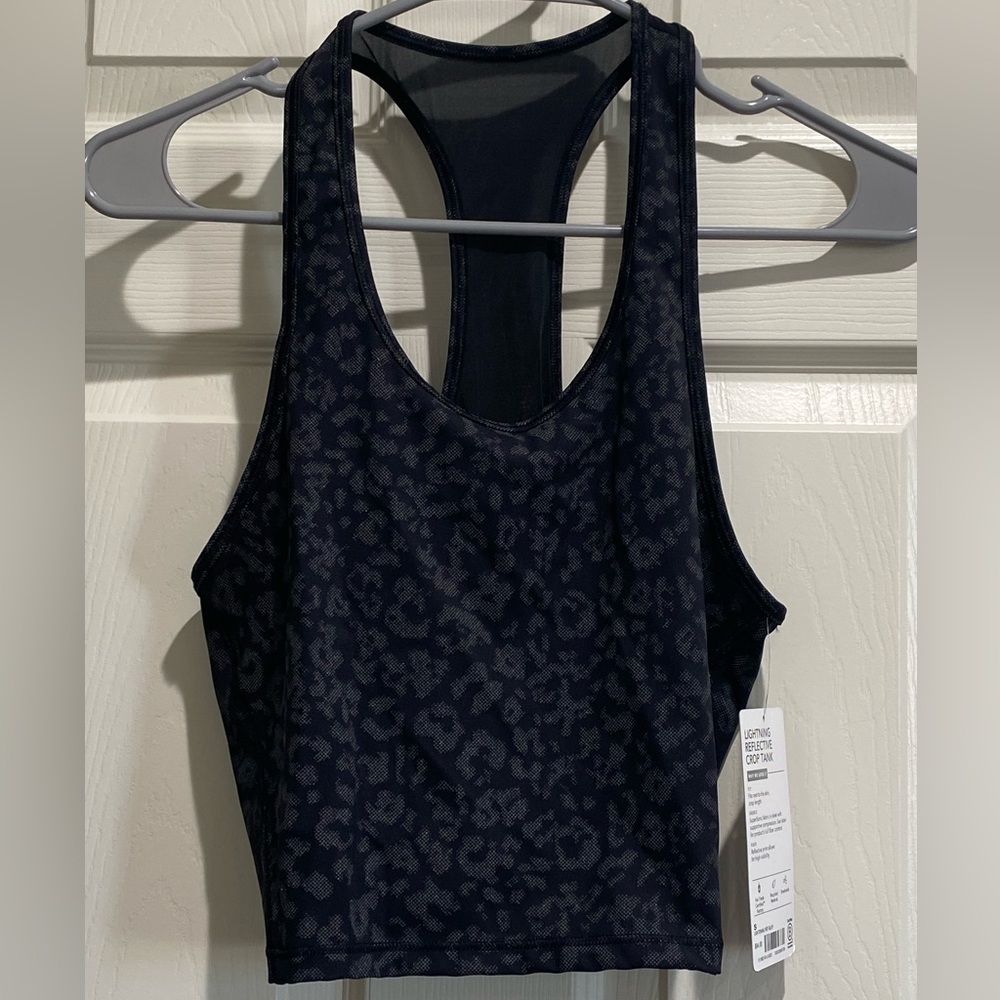 NWT, Athleta Reflective Cheetah Print Crop Top